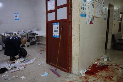 GRAPHIC Blood from shelling victims in Syria