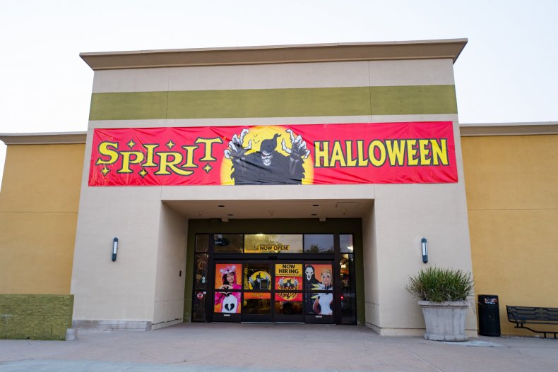 Spirit Halloween 