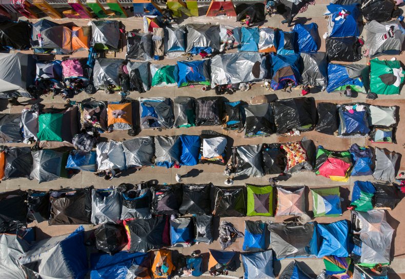 TOPSHOT-MEXICO-US-MIGRATION