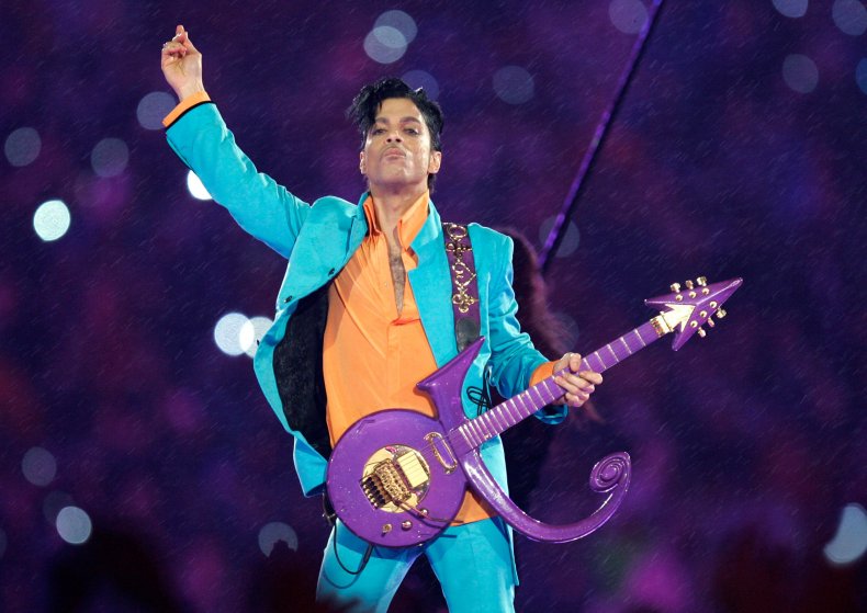 Minnesota lawmakers lobby to honor Prince