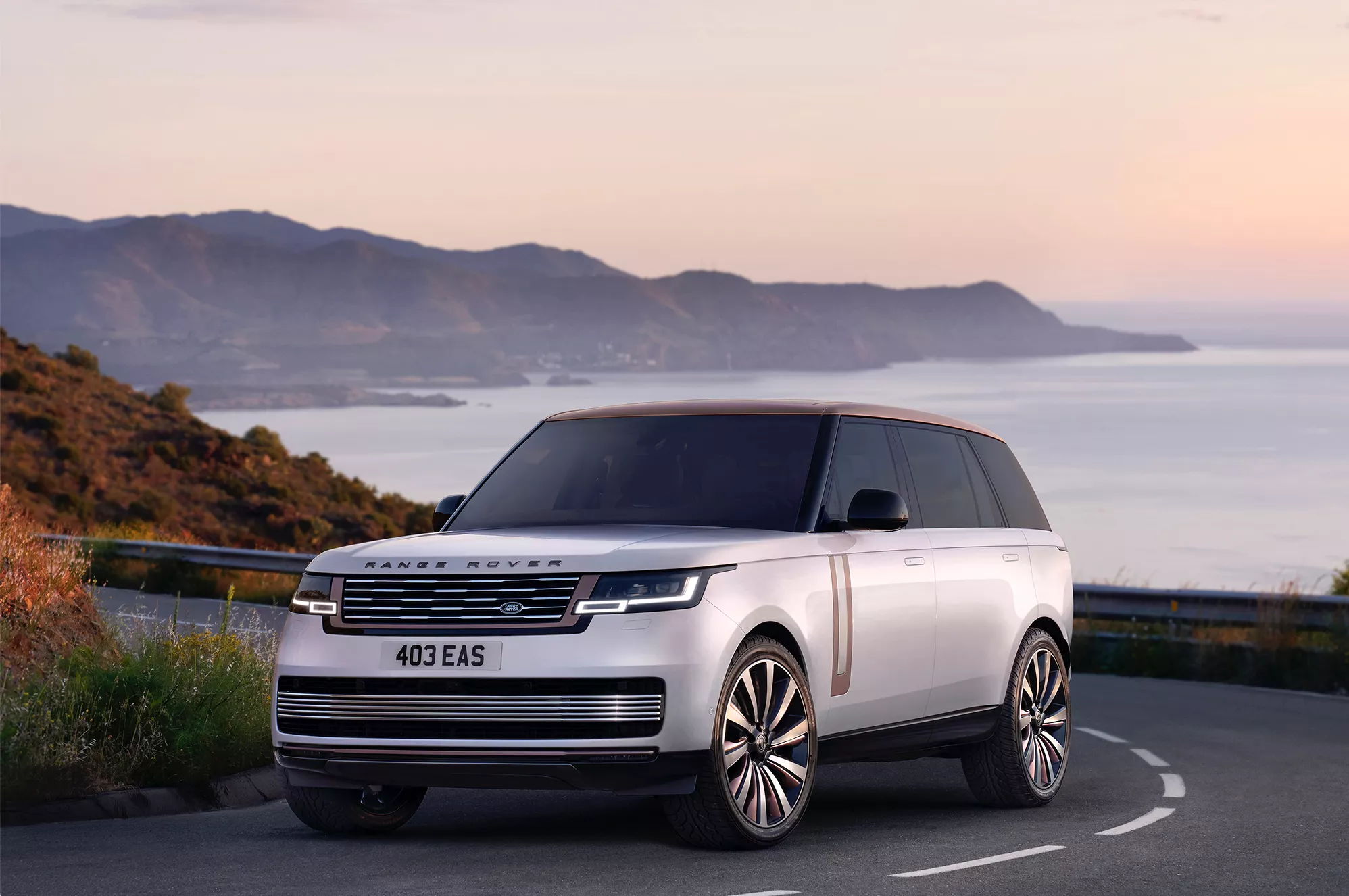 Why Does Every Automaker Want to Design a Land Rover? - Vimarsana News