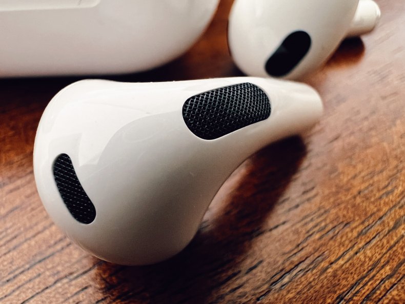 Apple AirPods