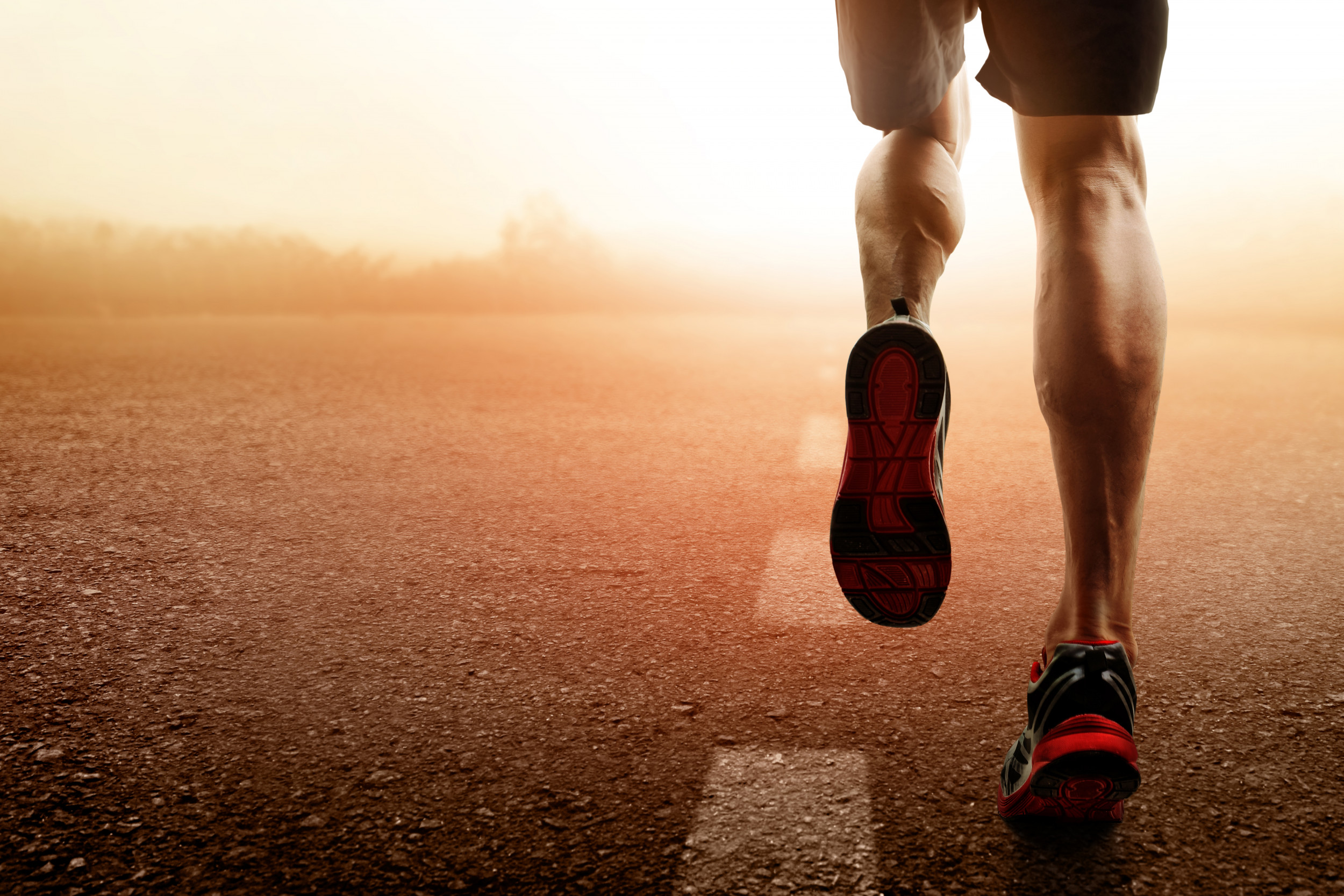 Athlete, 25, Diagnosed With Incurable Cancer After IBS Misdiagnosis