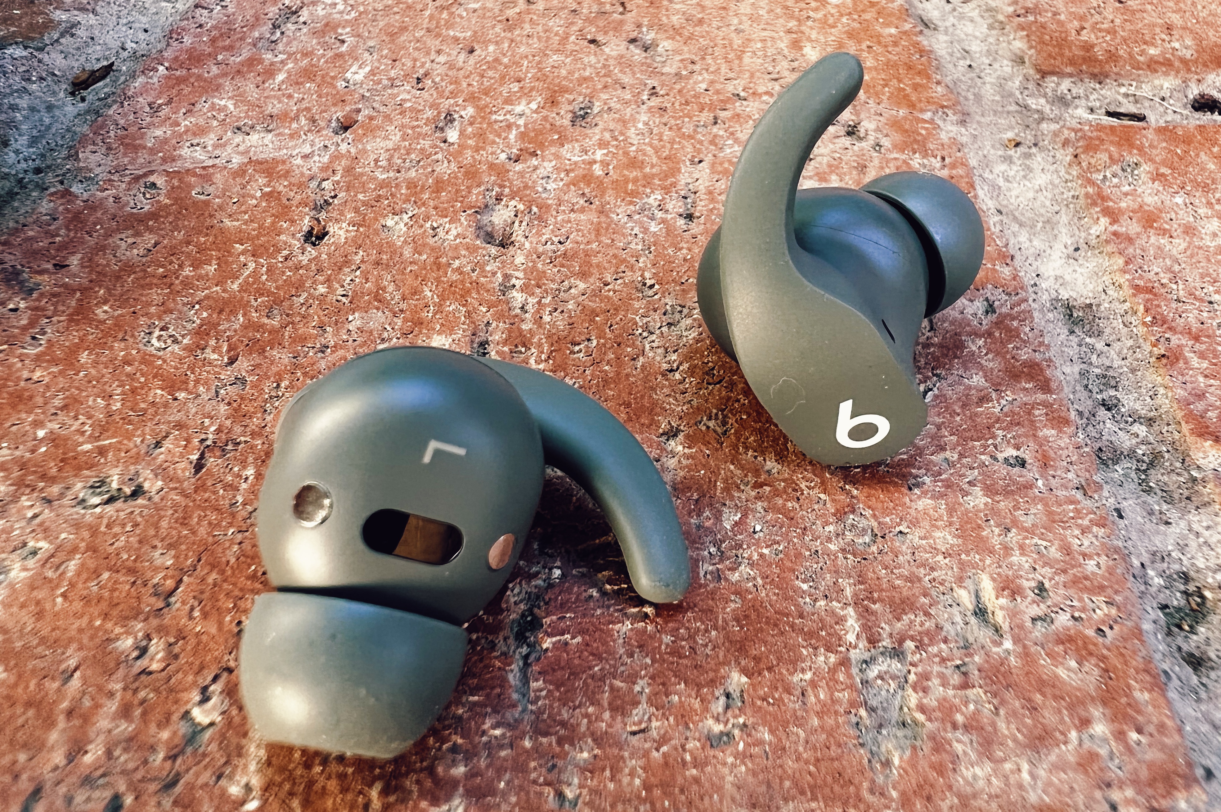 Beats Fit Pro Review: The Fitness Alternative to AirPods