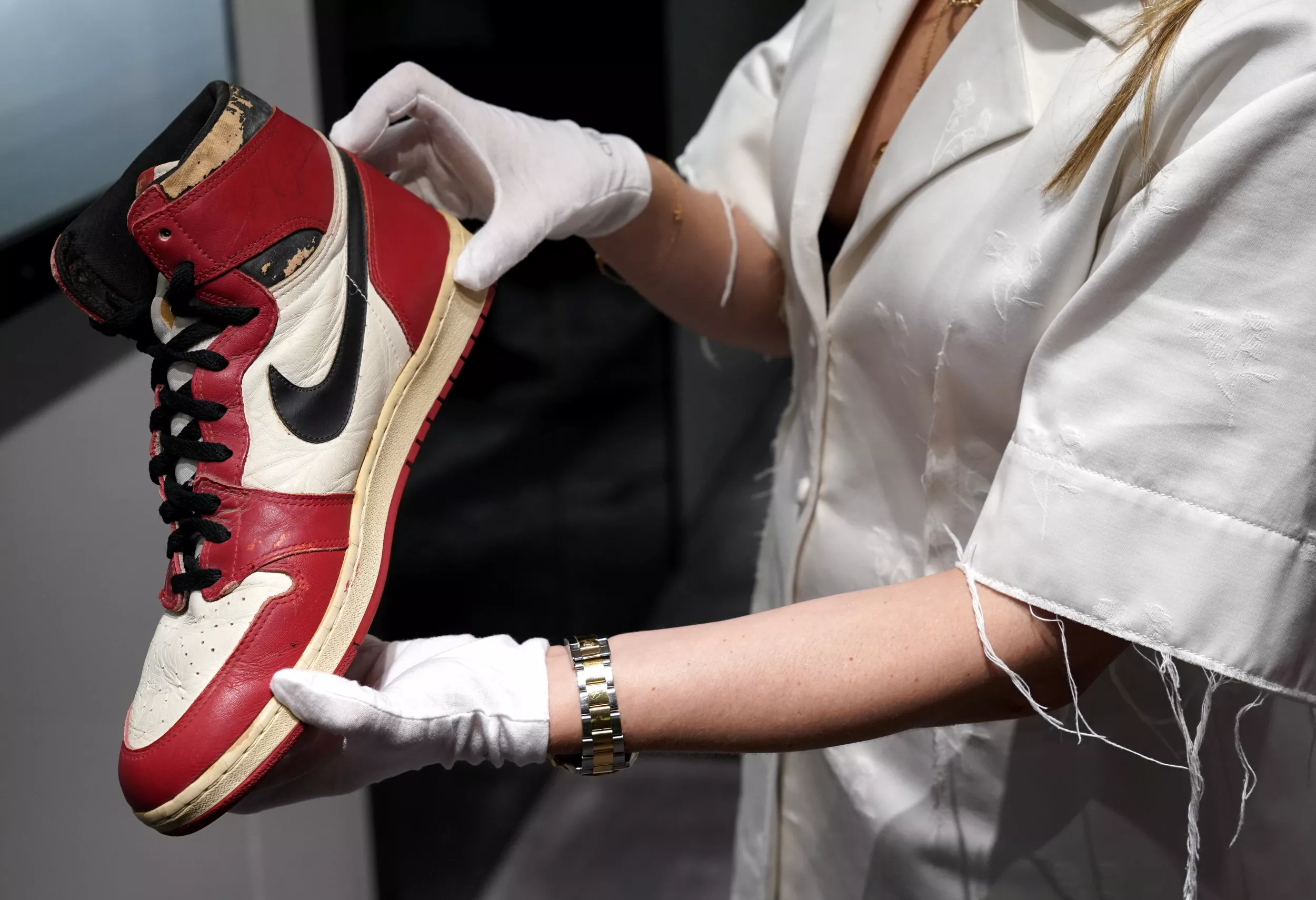 how much are the original air jordans worth