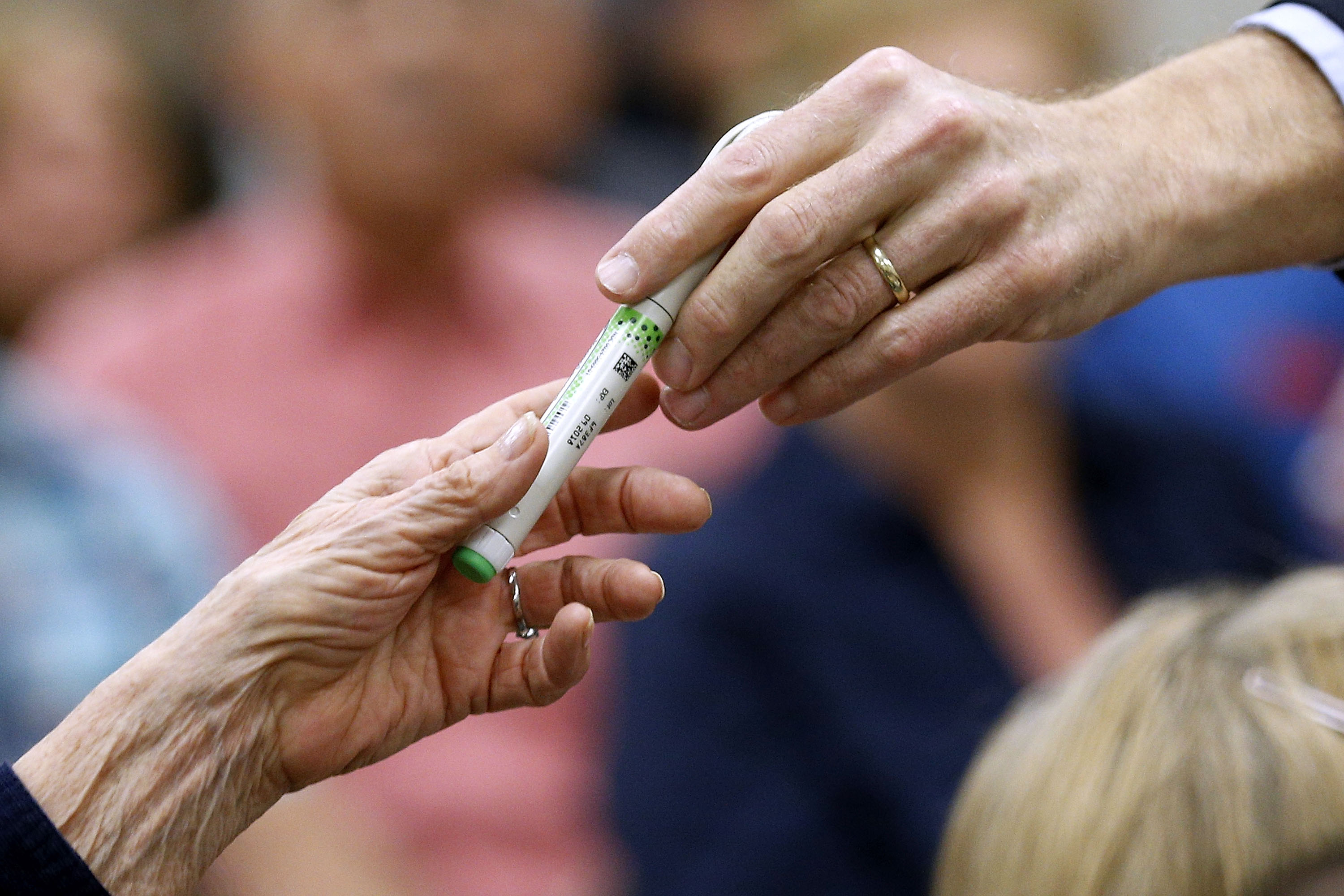 Price Caps on Insulin, Annual Spending Included in Build Back Better Deal, Schumer Says