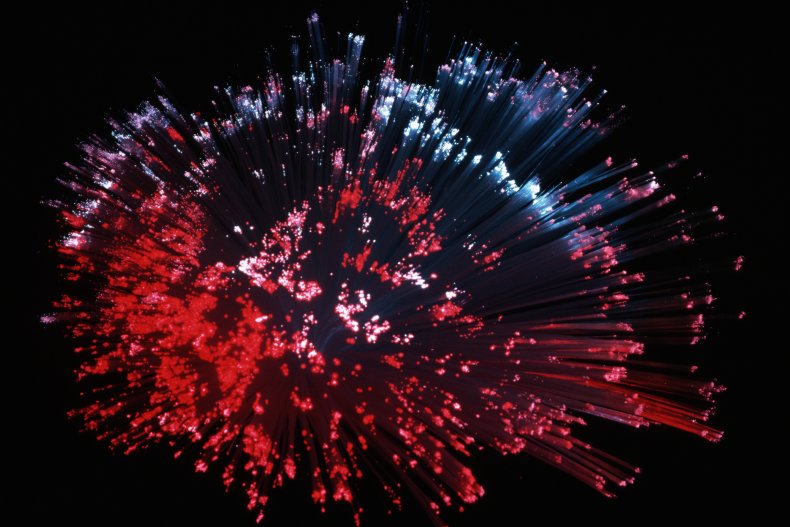 Un fascio luminoso di fibre ottiche.