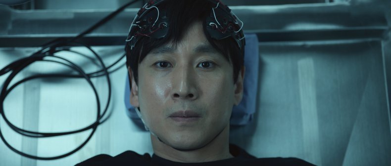A still from K-drama "Dr. Brain." 