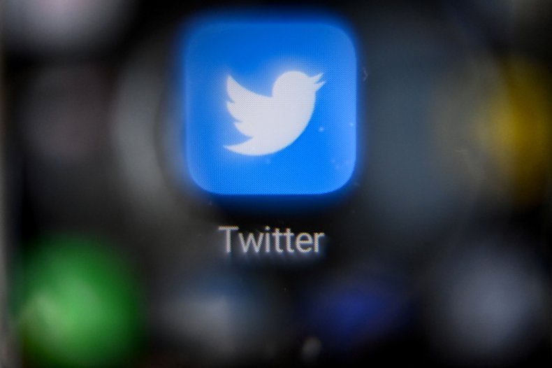 Edward Durr Twitter, Facebook Pages Down