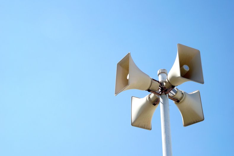 Woman quits job on loud speaker