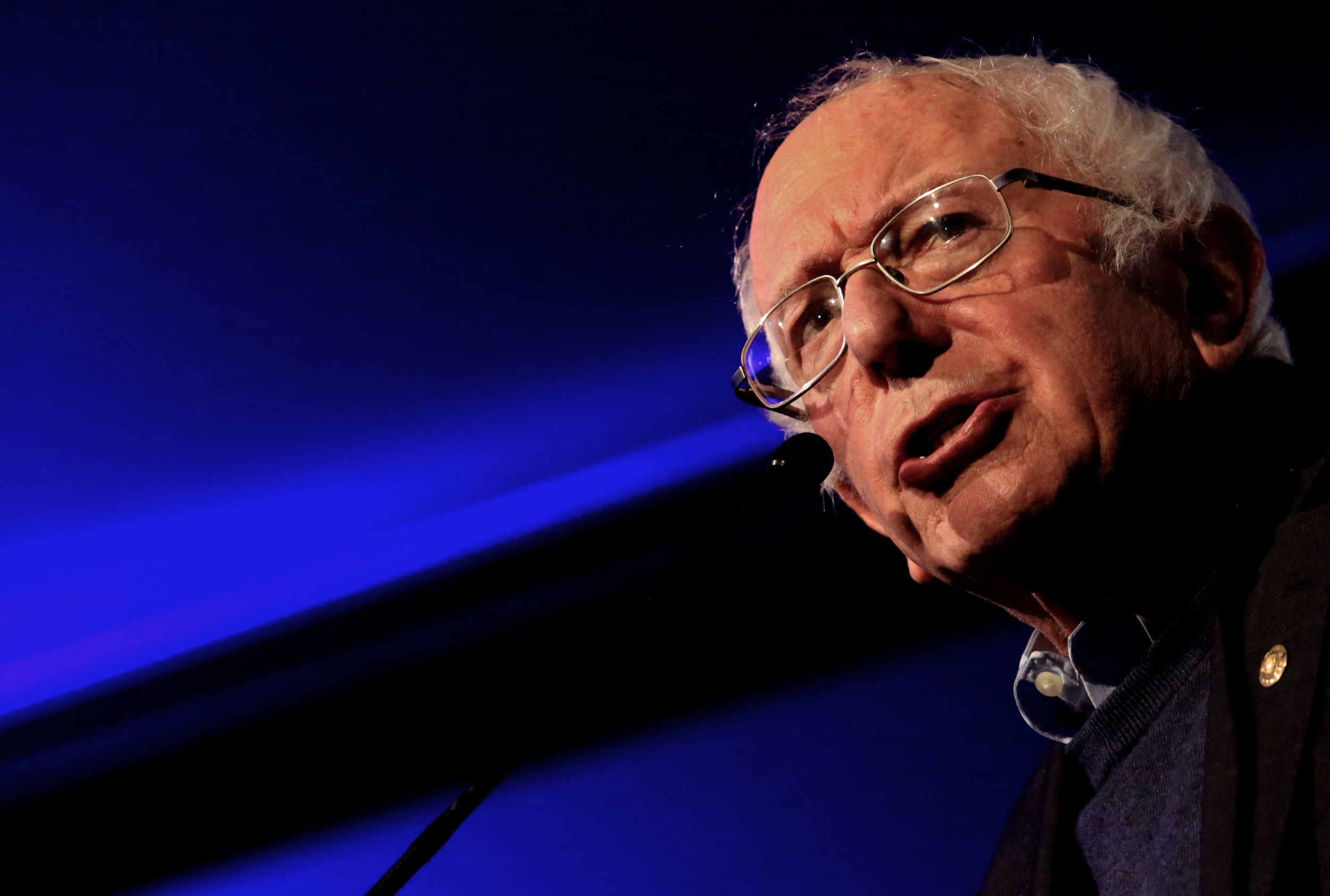 Bernie Sanders, AOC Slam Conservative Dems Over Build Back Better Deficit Demands …