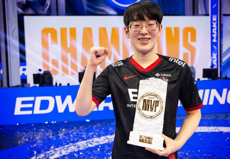 Lee 'Scout' Ye-chan Named MVP