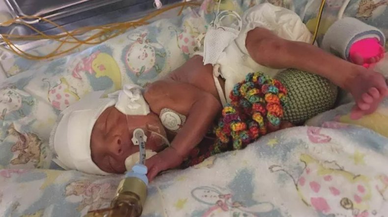 baby born 14 weeks early covid-19