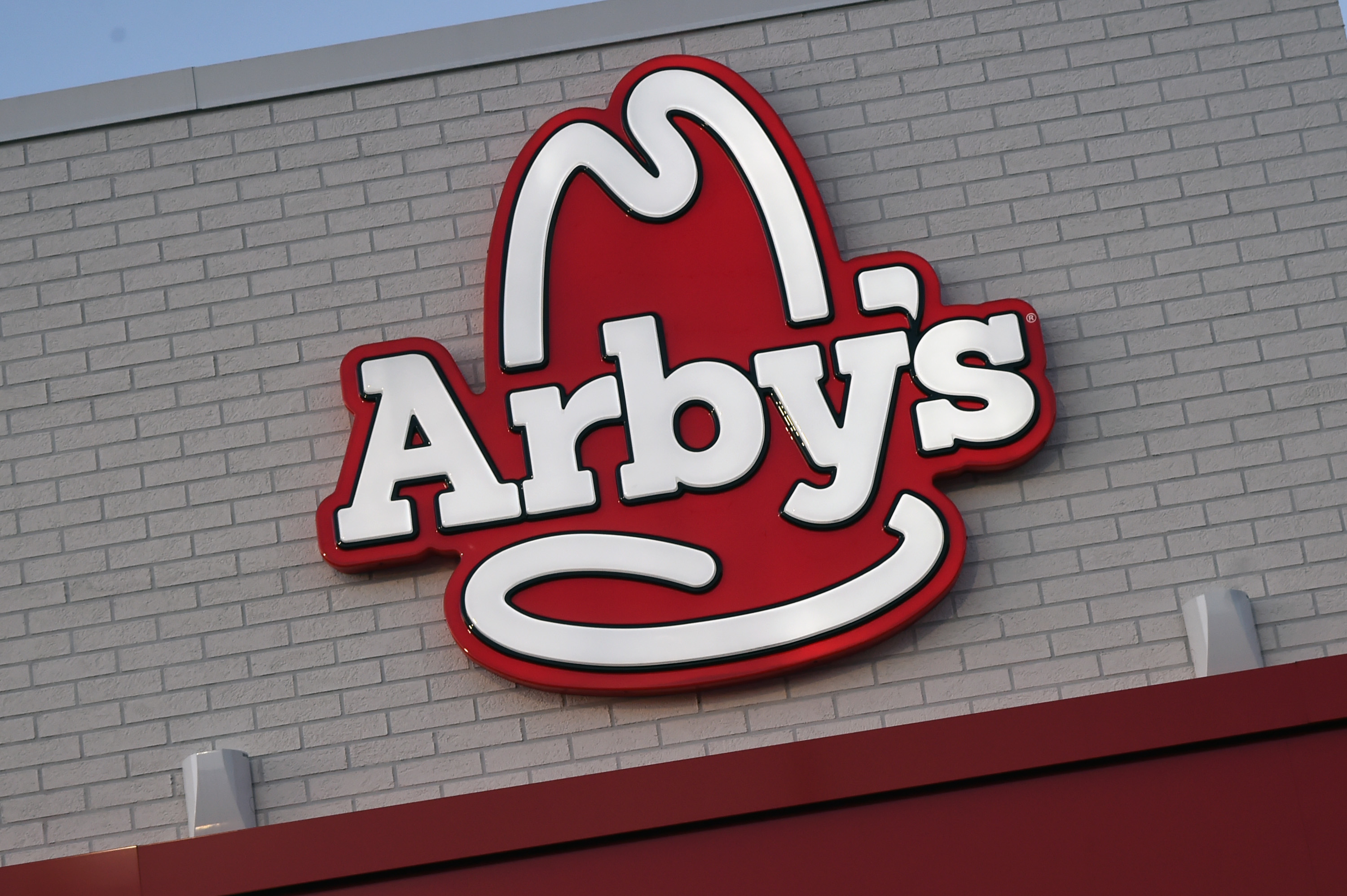 'you Guys Are Gonna Be Sorry': Woman Harasses Arby's Employee In Video 