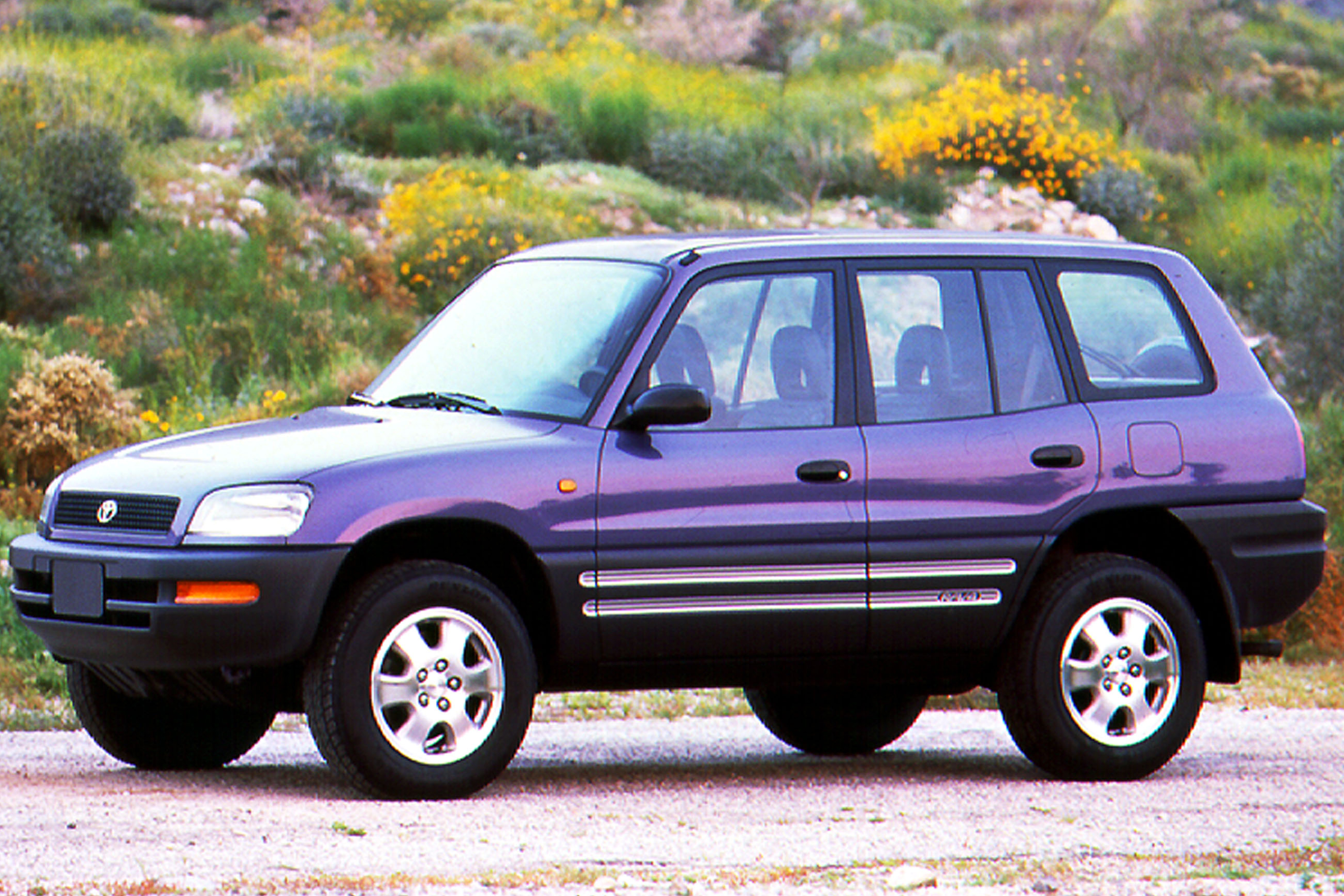 Тойота рав 4 1 поколения. Toyota rav4 1998. Toyota rav4 1994. Toyota rav4 1996. Тойота рав 4 1998.