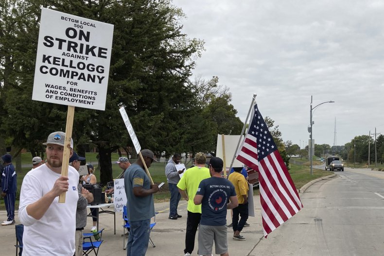 Omaha, Lawsuit, Kelloggs, Strike