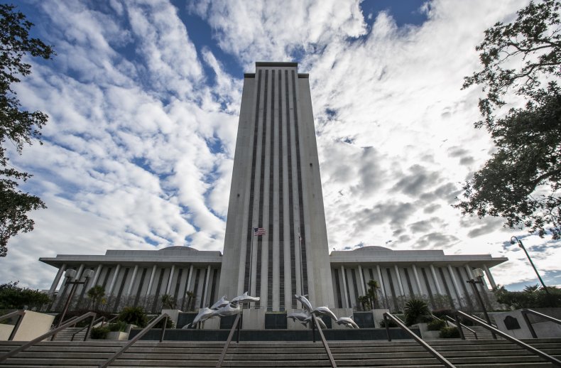 Florida Ron DeSantis Republican vaccine mandates COVID-19