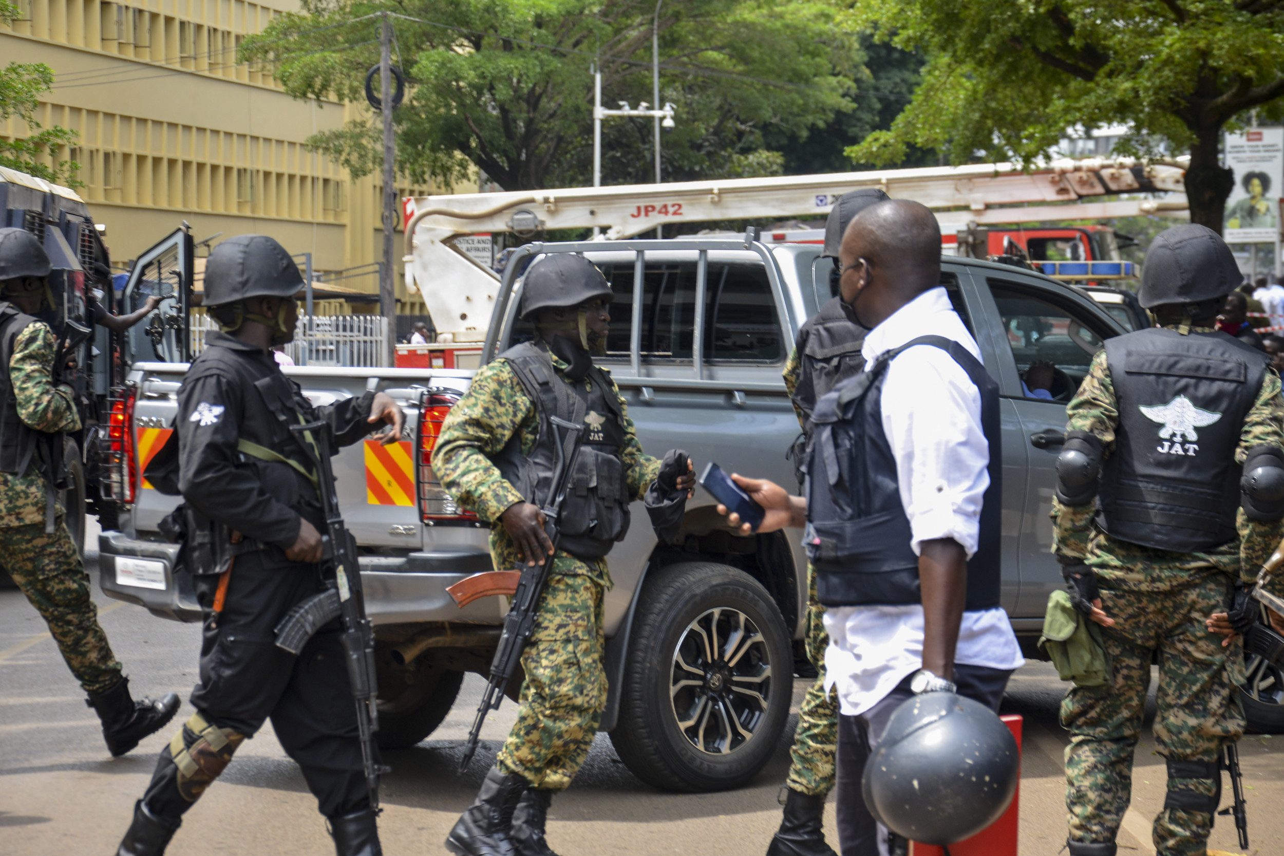 Chaos Erupts In Uganda As Suicide Bombings Rock Capital Authorities   Uganda Suicide Bombing Kampala 