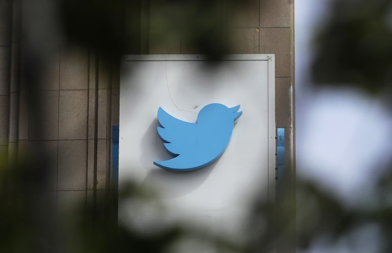 Twitter rolls out new warning labels
