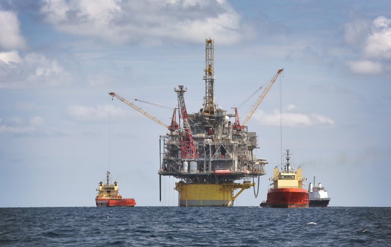 offshore drilling and production platform 