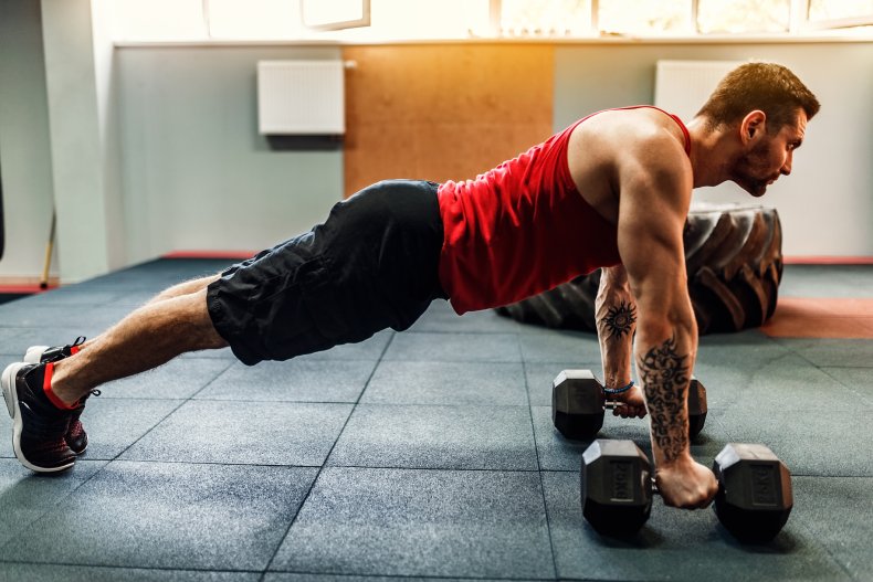 Dumbbell Plank Drag