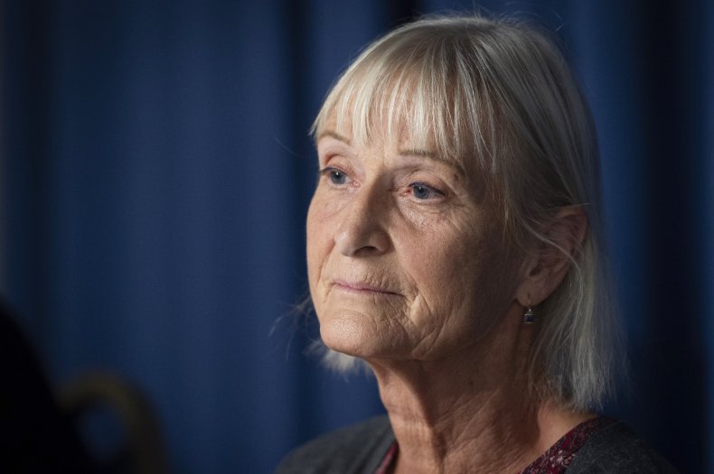 Els Woodke, news conference