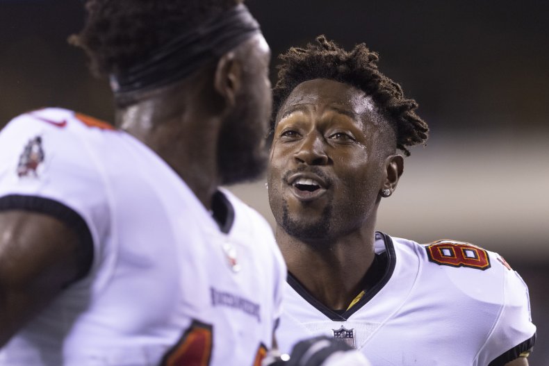 Tampa Bay Buccaneers, Antonio Brown, NFL