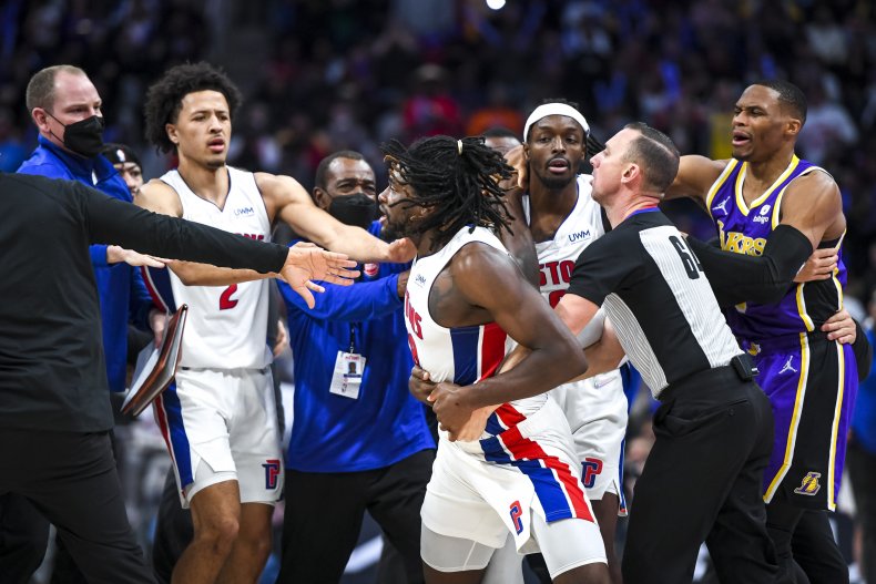 Isaiah Stewart, LeBron James