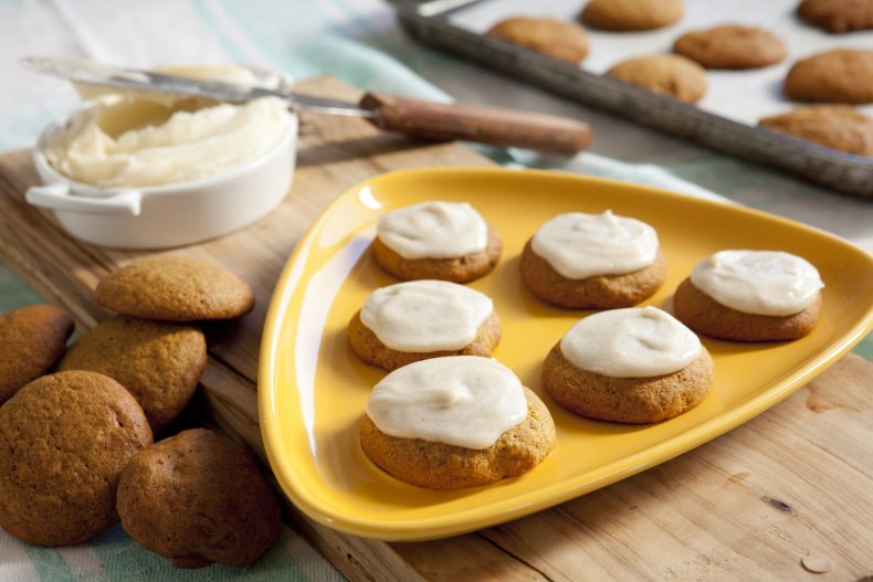 Pumpkin Spice Cookies with a Creamy Brown 