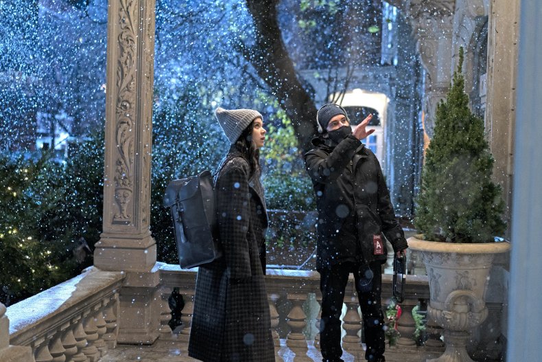 Hailee Steinfeld behind the scenes hawkeye