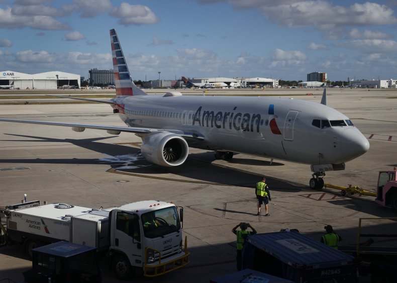Stowaway Video Miami Airport American Airlines