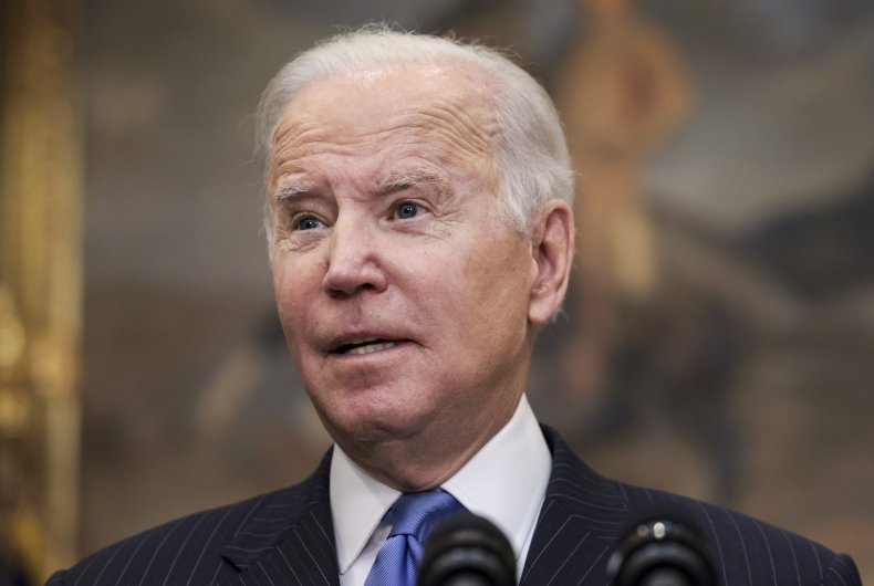 joe biden lockdown omicron