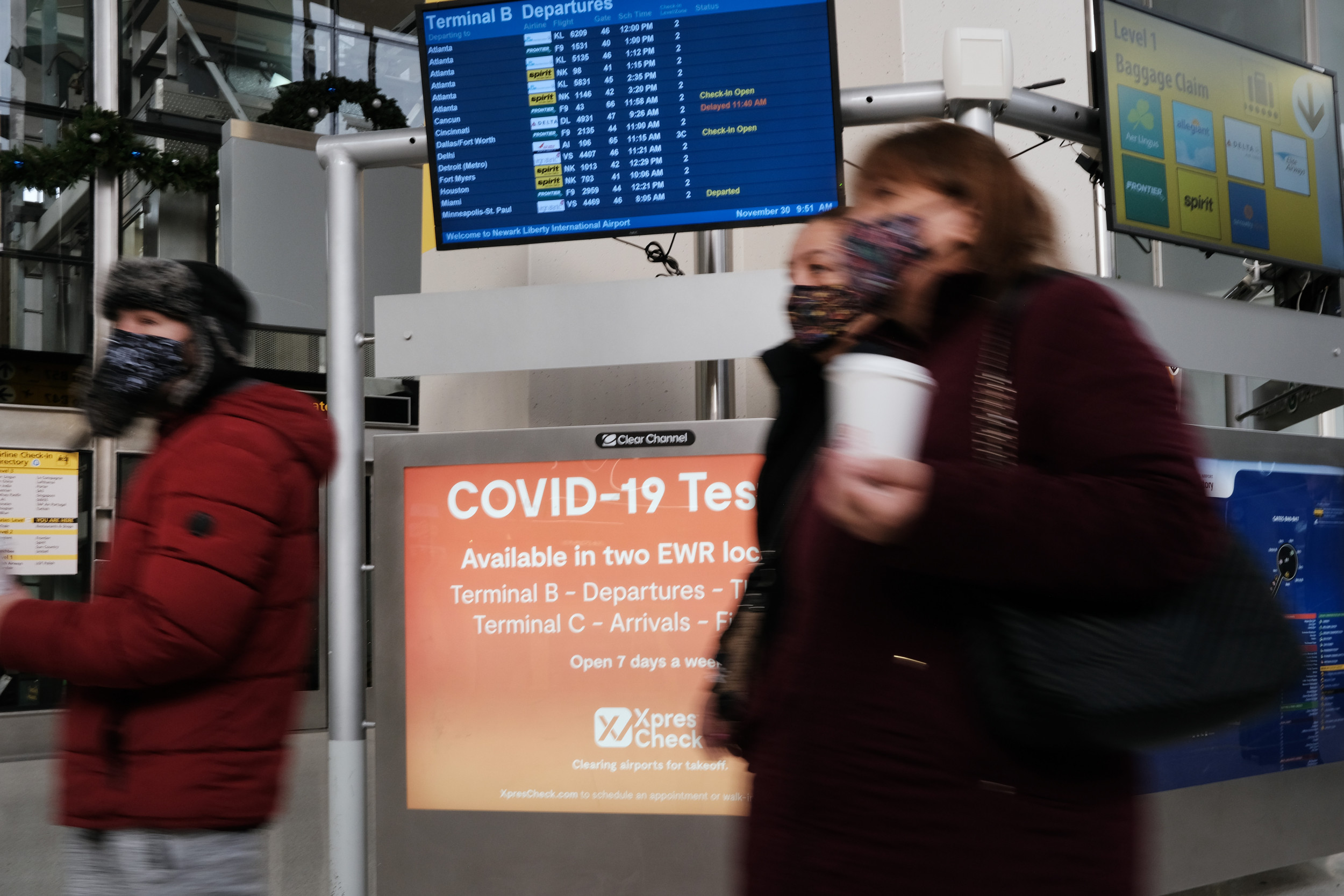 CDC Expands Omicron Variant Monitoring to 4 Airports Servicing South African Flights