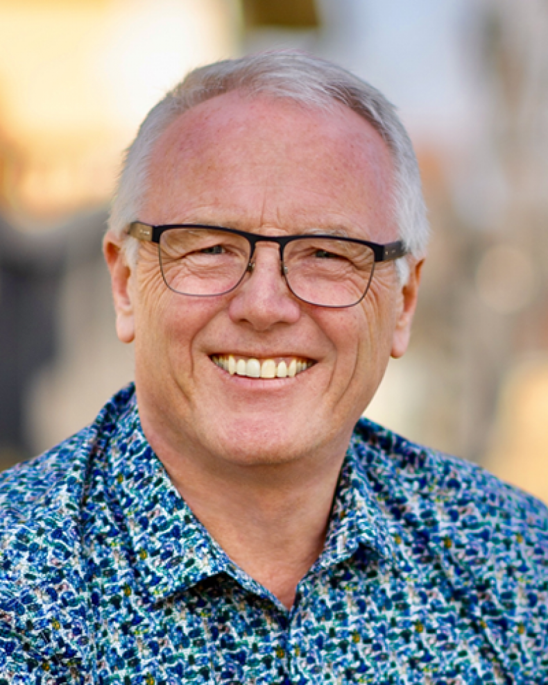 Andrew_Bruce_size_new