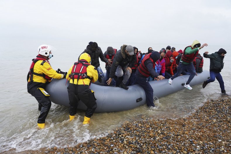 Migrantes, Navio, Inglaterra, Virando