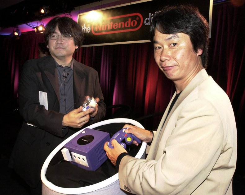 Shigeru Miyamoto و Satoru Iwata با GameCube