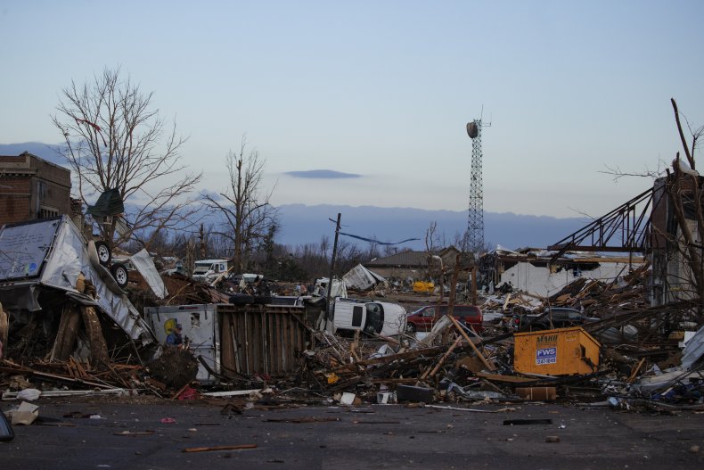 Videos Show Tornado Damage Midwestern Southern States