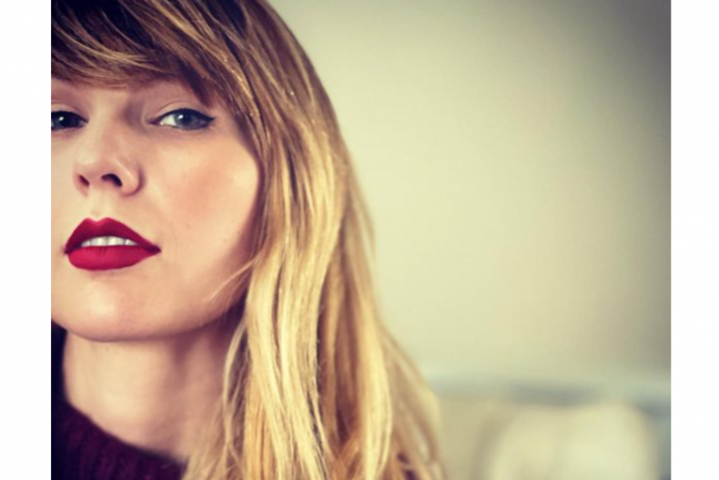 Taylor Swift Lookalike Ashley Leechin