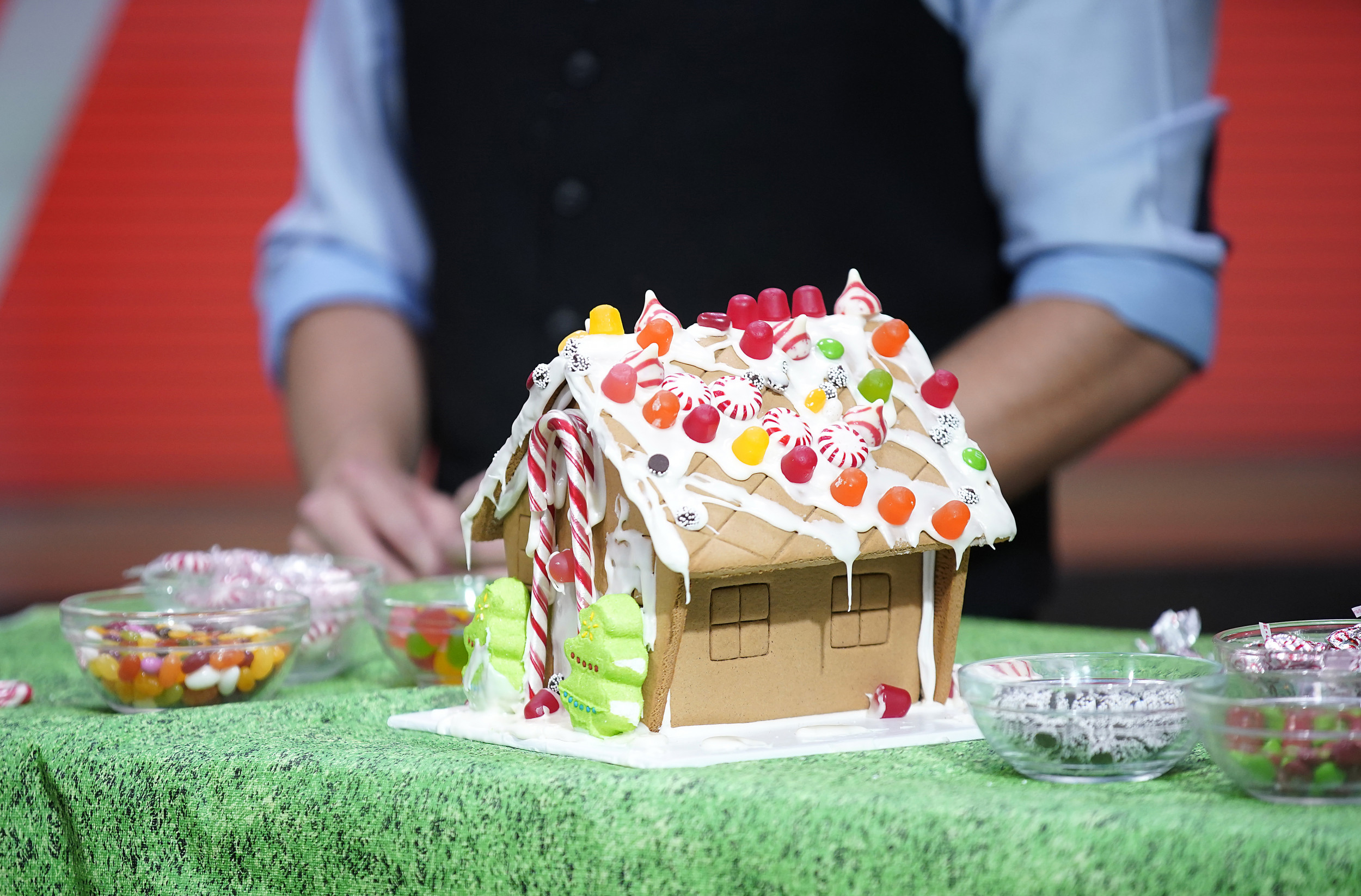 TikToker's Boyfriend Utilizes Welding Skills to Build Gingerbread House