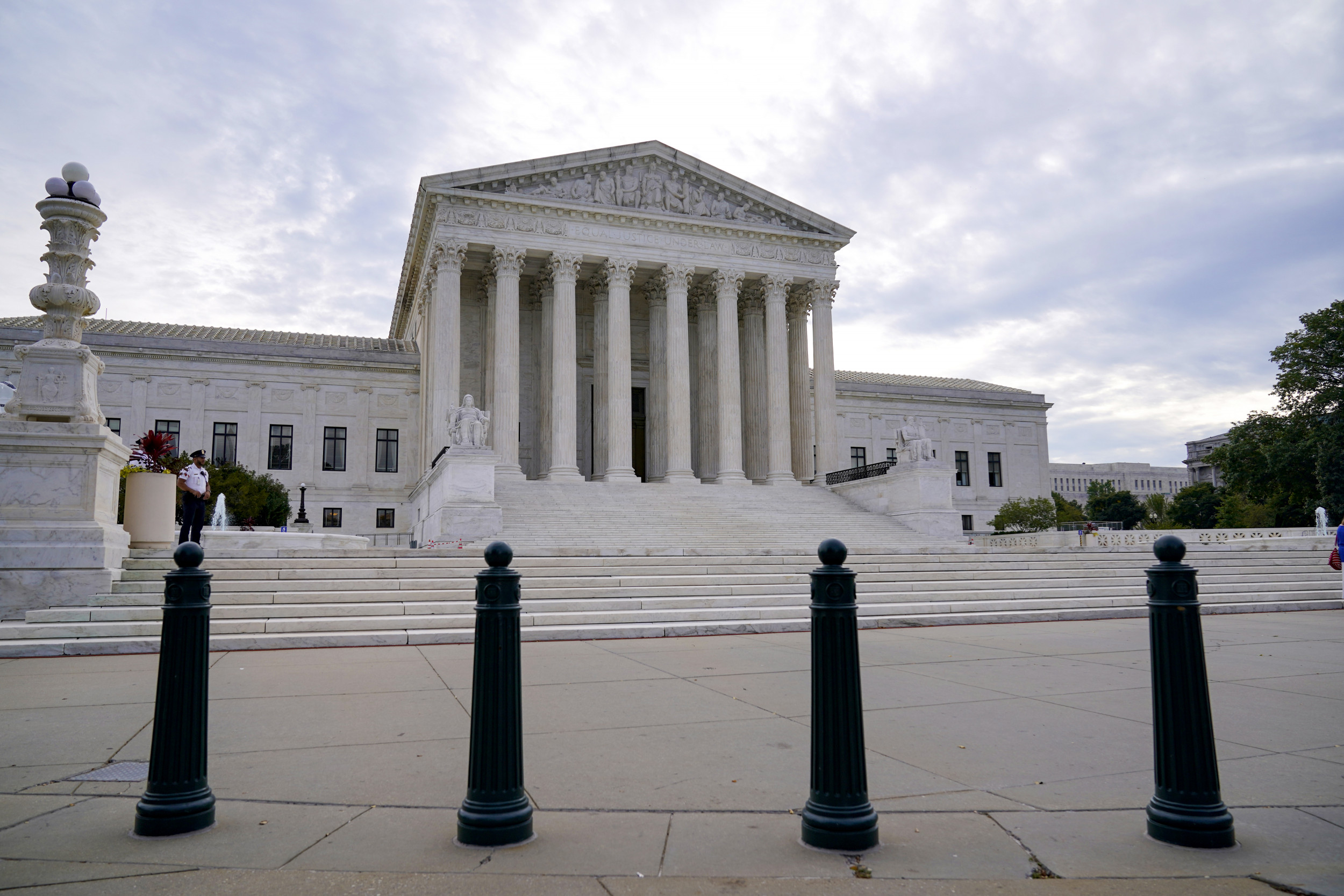 Biden Administration Goes To Supreme Court In Effort To Find Support ...