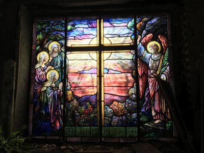 Photos from inside Roger Williams Mausoleum.