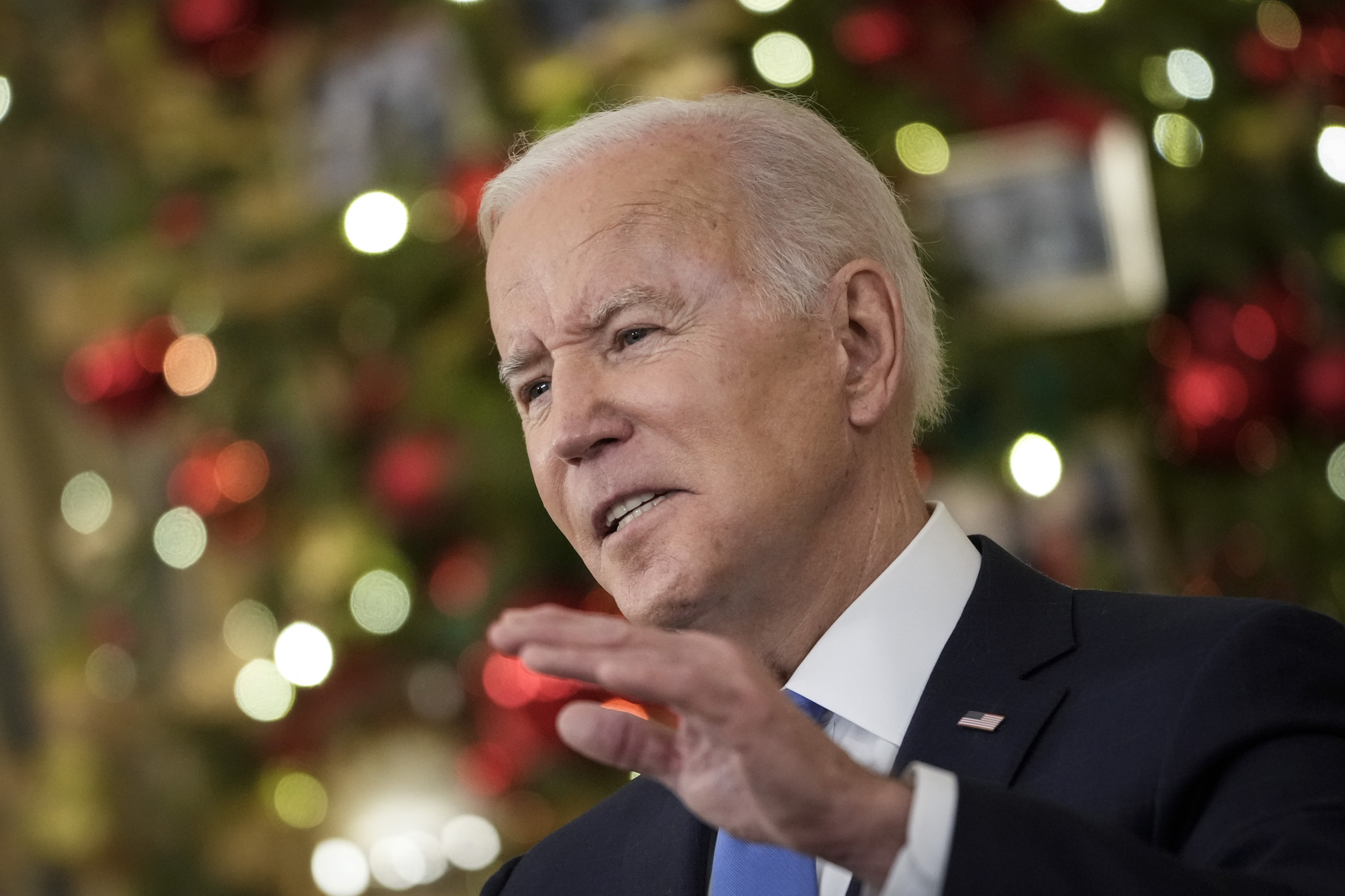 Joe Biden Says He Agrees After Christmas Caller Tells Him Let S Go Brandon