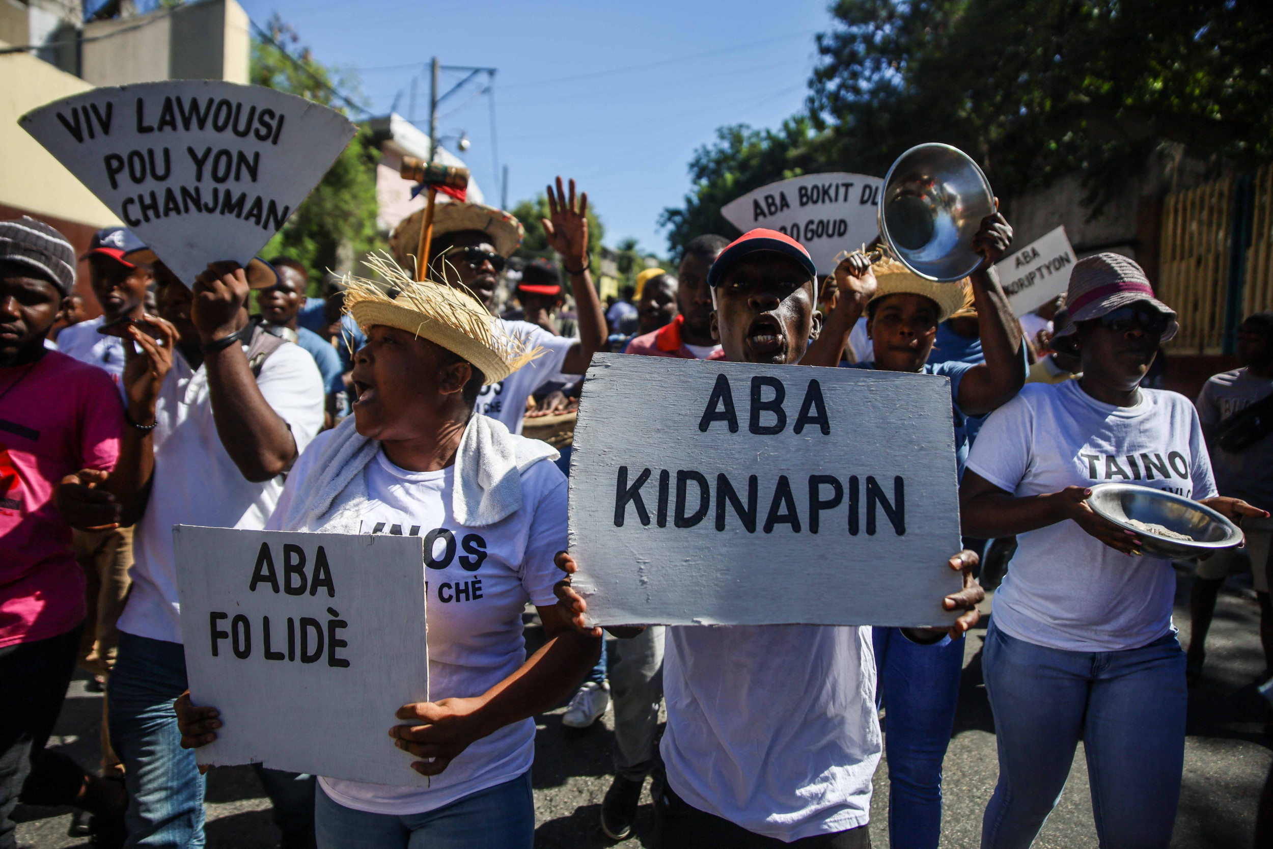 Father of 4 Missionaries Kidnapped in Haiti Says They're in Good Shape, to Return Home Soon