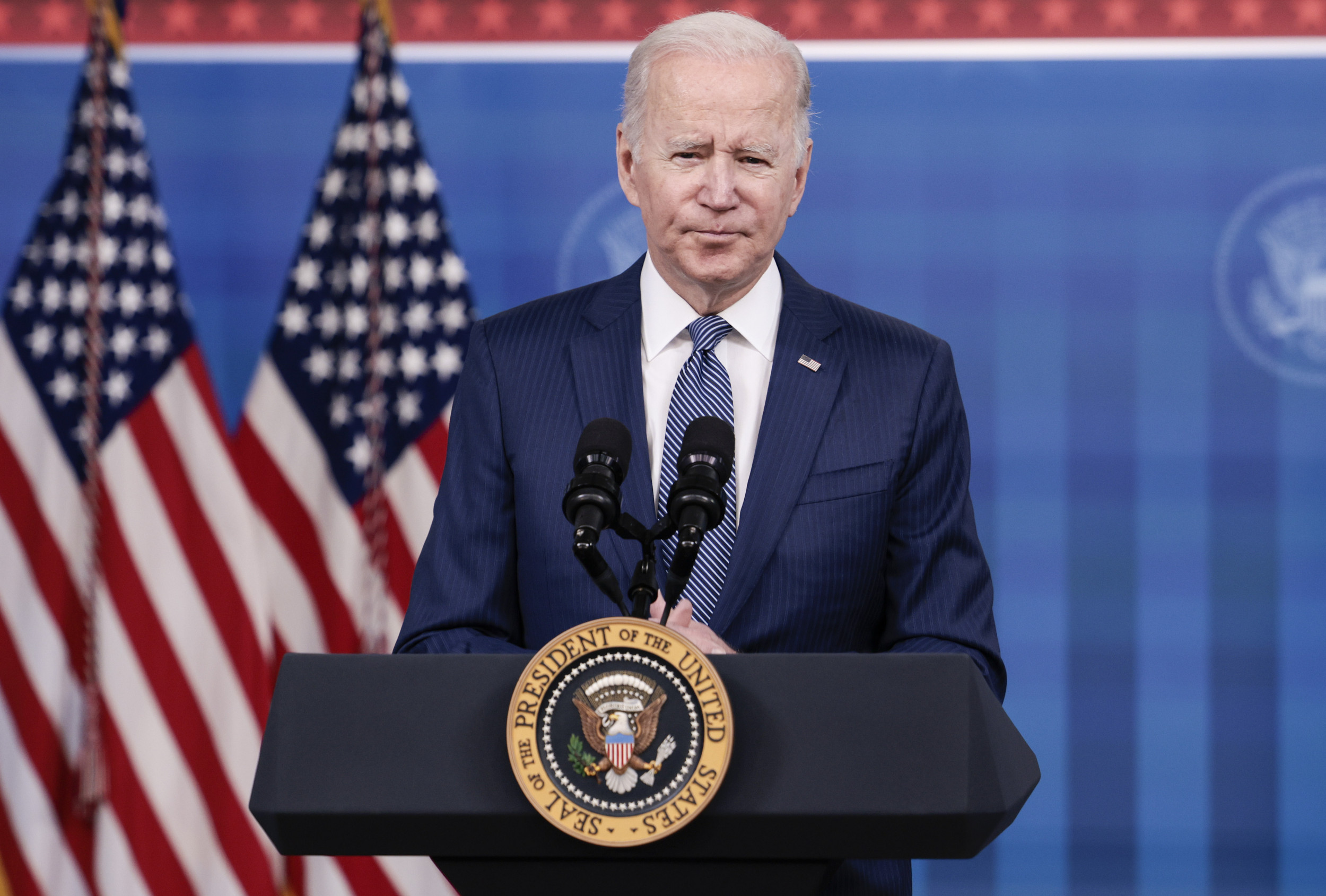 Polls Show Democrats Heading for Midterm Defeat as Voters Question Biden's Priorities - Vimarsana News