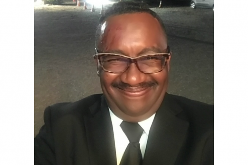 Die Hard Limo Driver De'Voreaux White