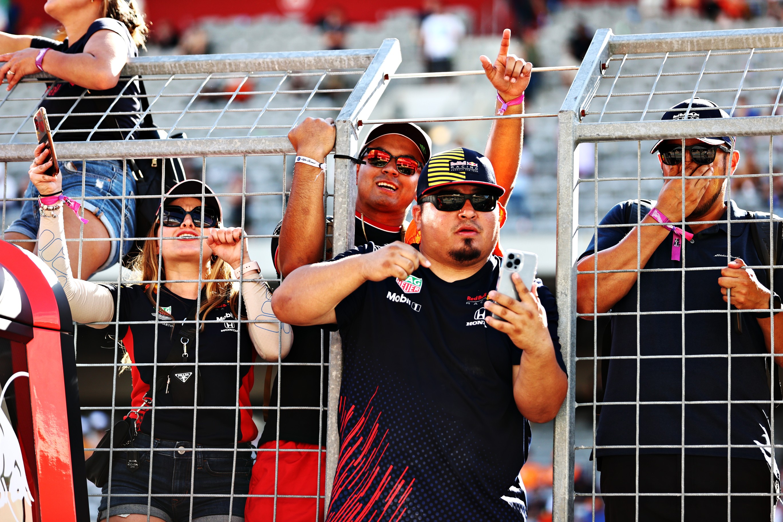 Advent  Oracle Red Bull Racing Paddock