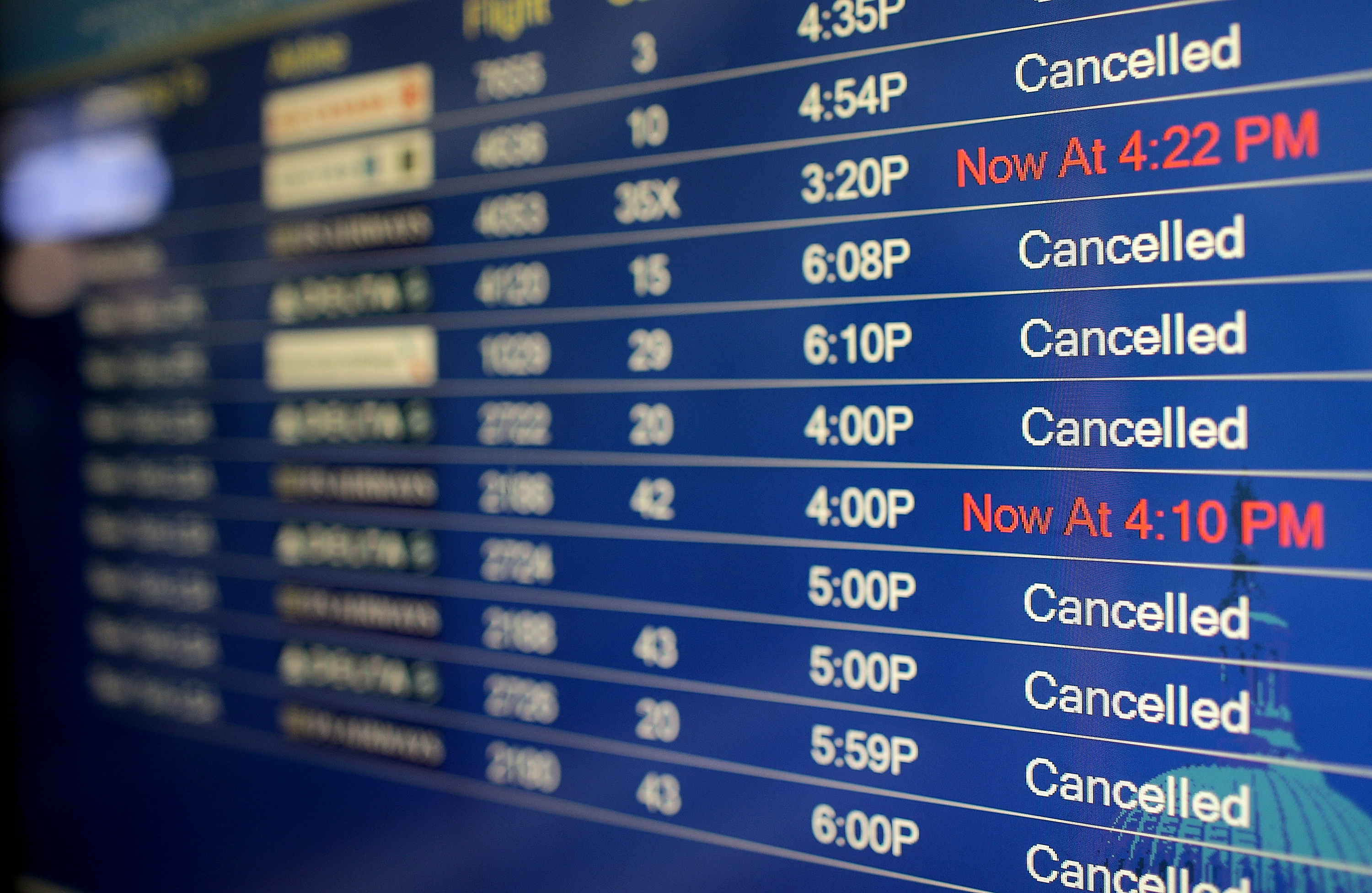 Christmas Eve Flight Chaos: Which Airlines Have Canceled Flights?