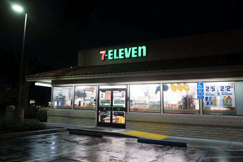 7-Eleven 