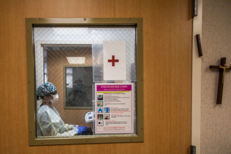 covid-19 pandemic hospitalizations omicron