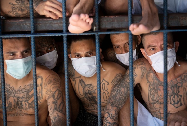 EL SALVADOR-PRISON-GANGS-SEARCH